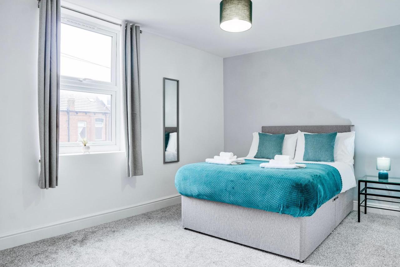 Spacious 4 Bedroom House Near Leeds Cc Beeston Hill Kültér fotó